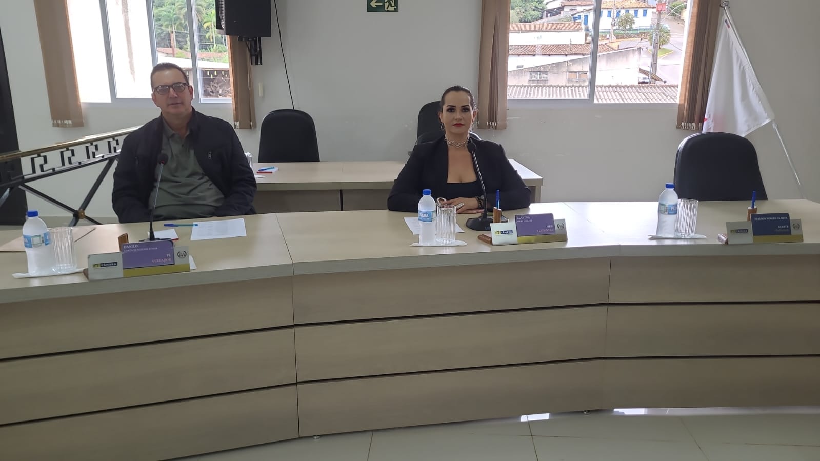 Vereadores antes da reunião