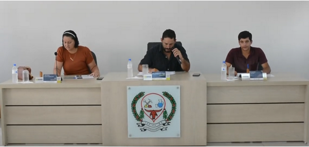 Câmara Municipal realiza reunião extraordinária para discutir projetos de lei em regime de urgência